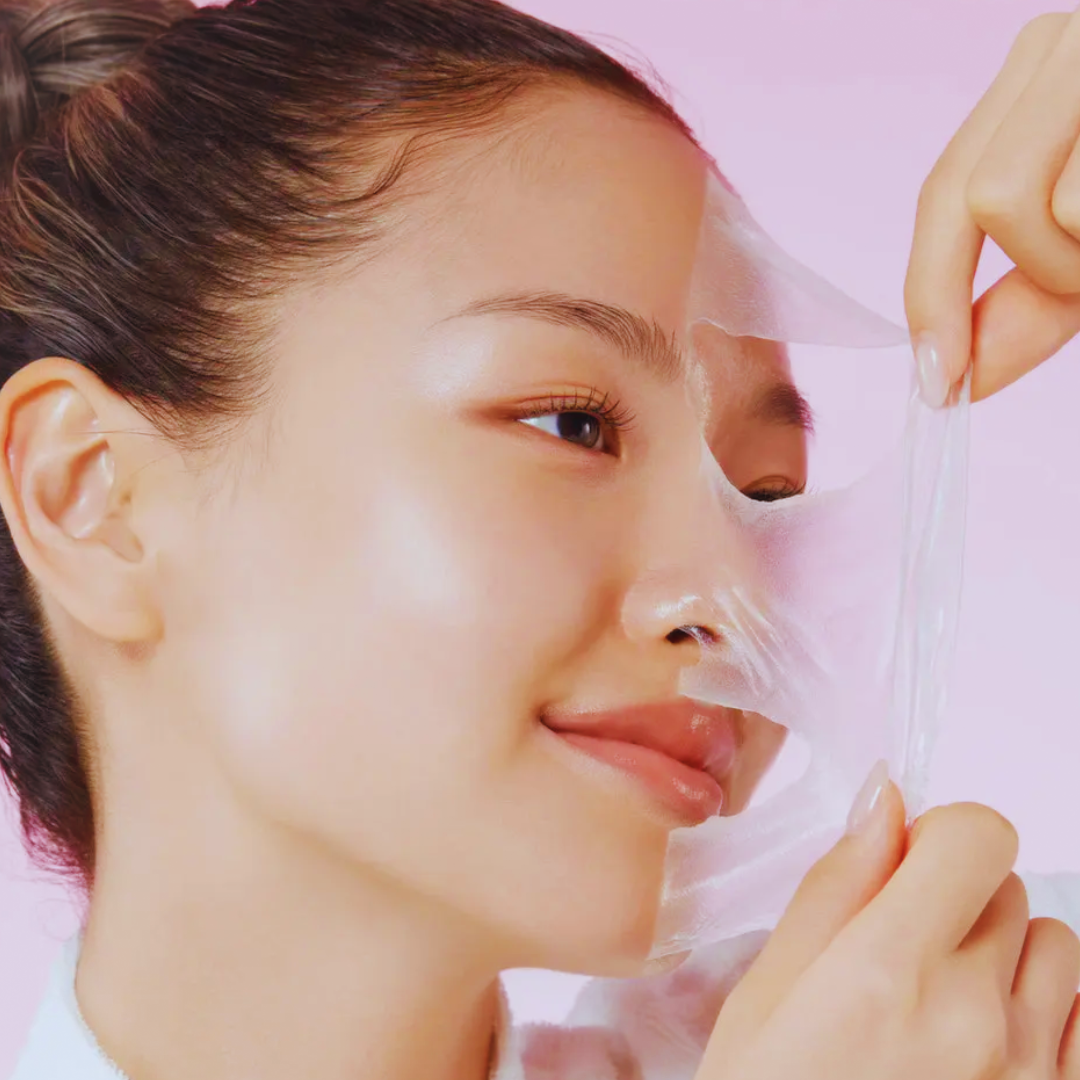 Overnight collagen mask that hydrates, firms, and smooths the skin while you sleep, restoring elasticity and radiance for a refreshed morning glow.