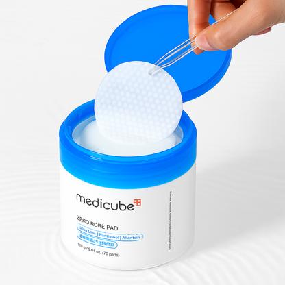 Toner pads with AHA, BHA, and PHA that exfoliate, refine pores, and balance oil for smooth, clear, and hydrated skin.